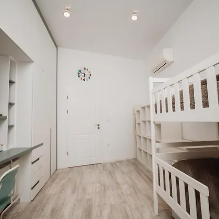 Sea View Family La Apartment *